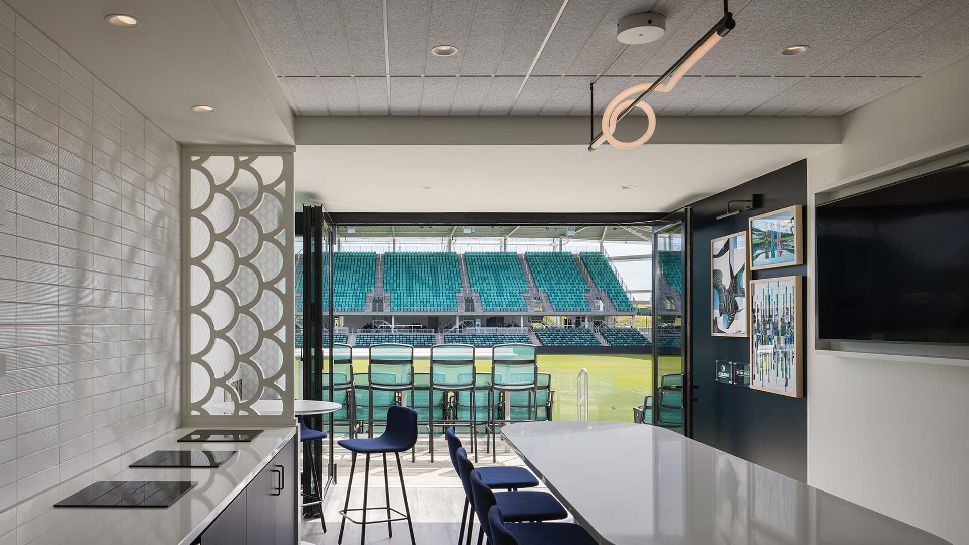 photo-gallery-hospitality-entertainment-cpkc-stadium-02